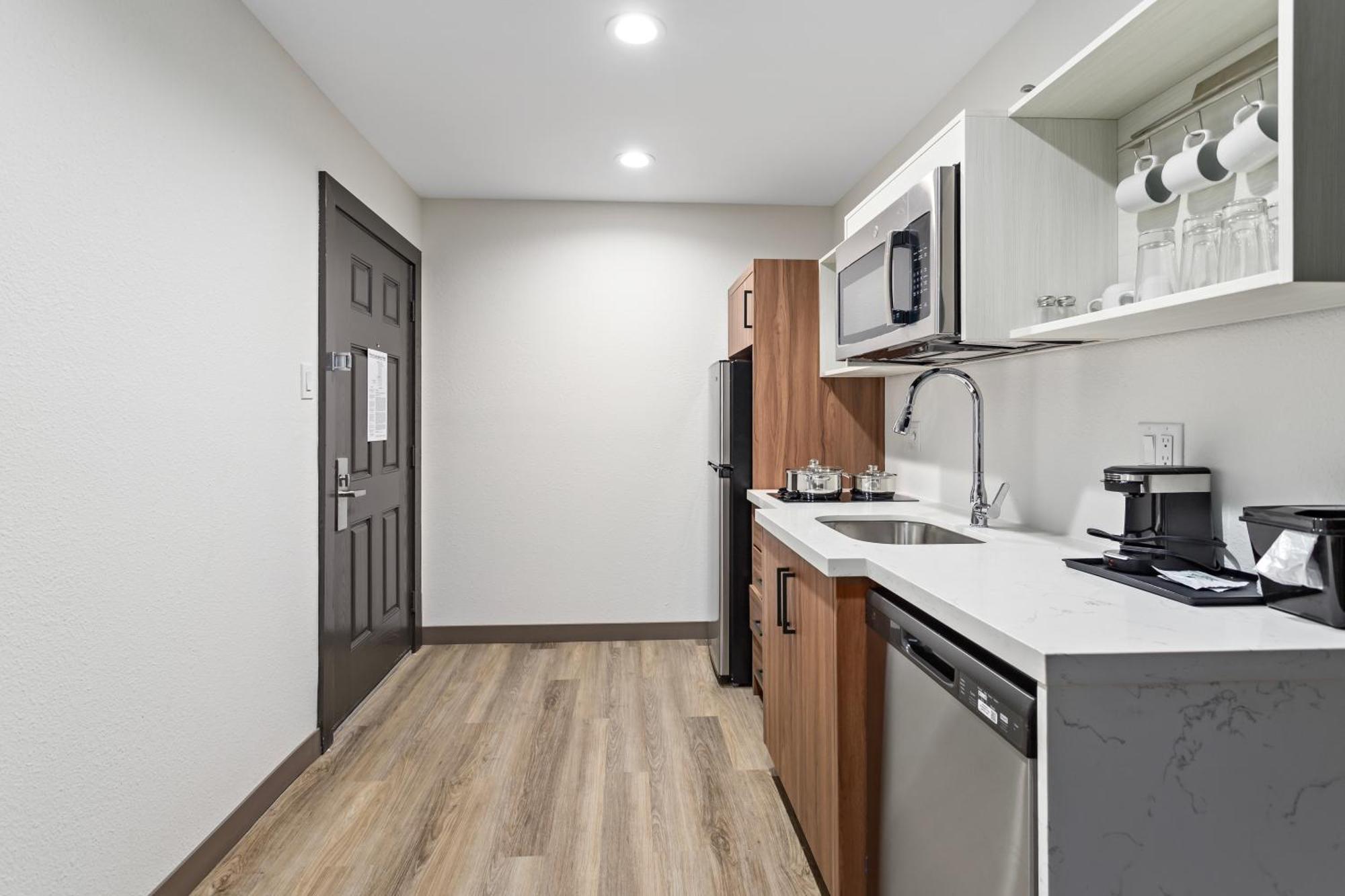 Baymont By Wyndham Beaumont Hotel Екстериор снимка
