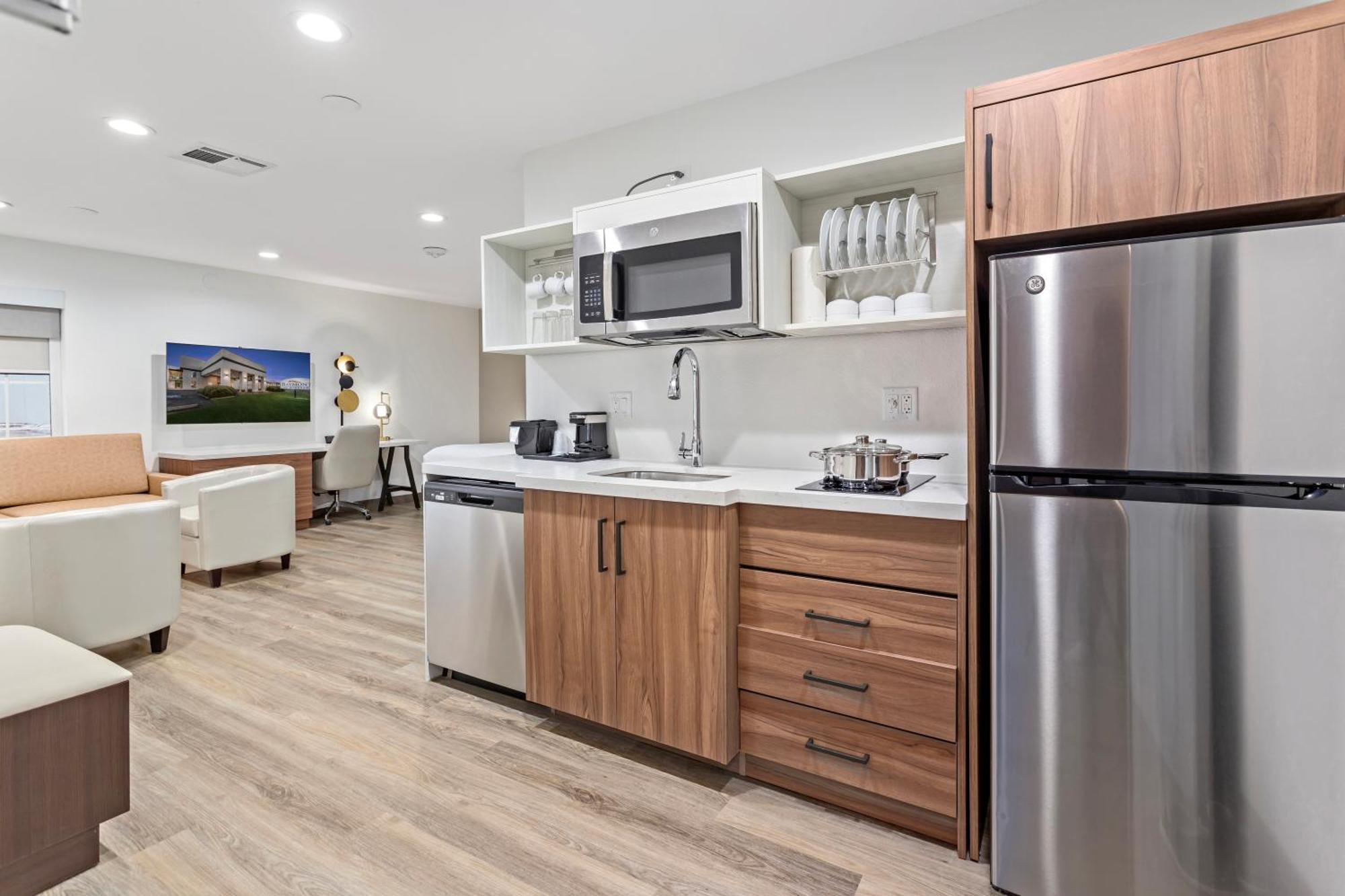 Baymont By Wyndham Beaumont Hotel Екстериор снимка