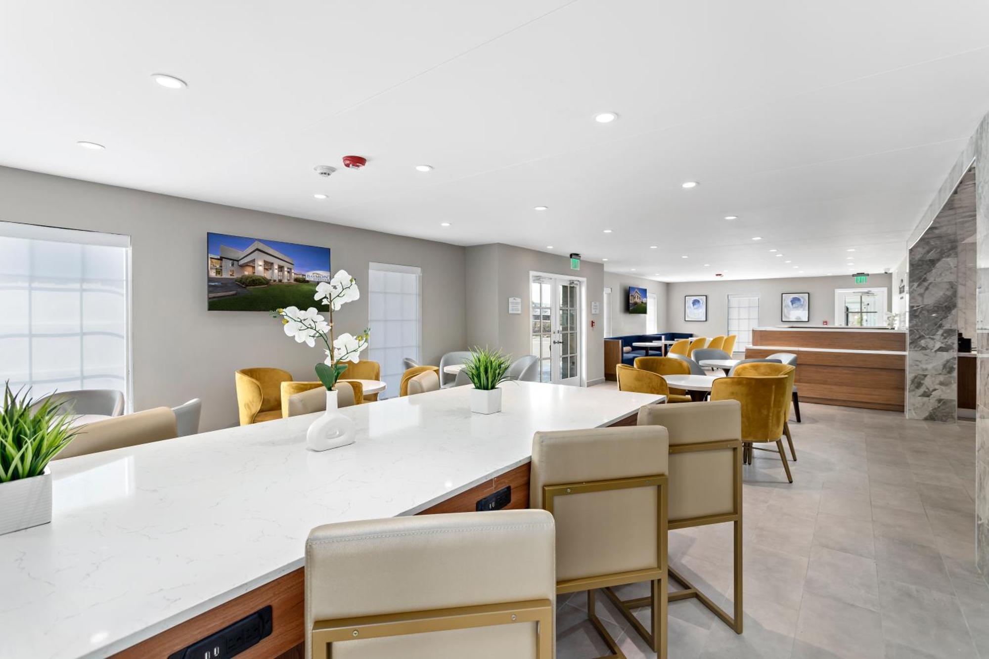 Baymont By Wyndham Beaumont Hotel Екстериор снимка